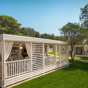 **** Holiday park Maistra Amarin Mobile Homes Croatia