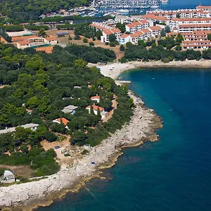 https://verudela-villas.pula-hotels.org