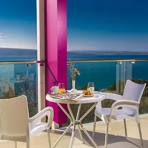 https://hotel-crikvenica.primorje-gorskikotar.com